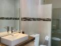 4th-bathroom-with-raising-area